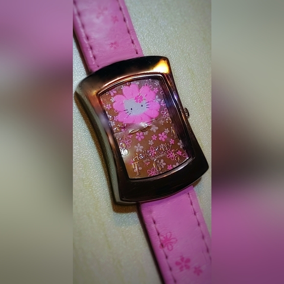 VINTAGE 1996 HELLO KITTY WATCH - Picture 7 of 7